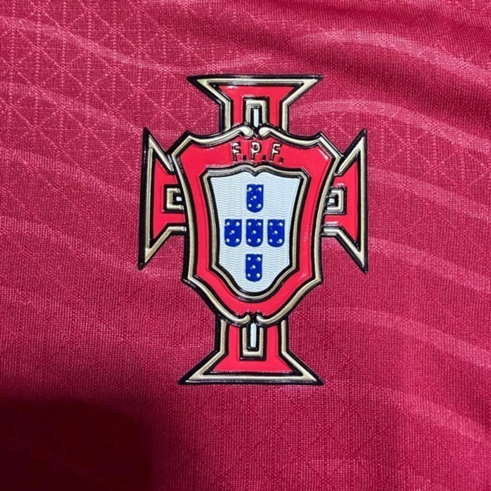 Puma Portugal National Team Home Soccer Jersey Size XL NWT - Picture 4 of 6